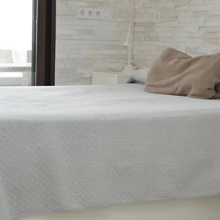 아파트 Listen The Tide -201 A *