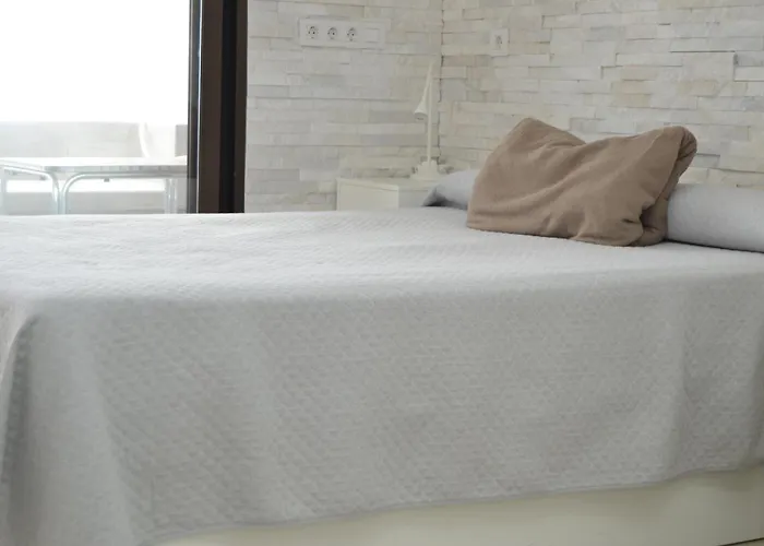 Apartment Listen The Tide -201 A *